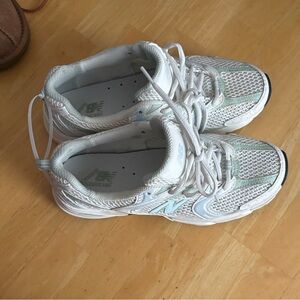 New balance sneakers 530